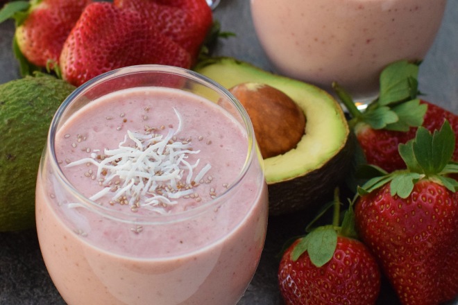 Simple Strawberries and Cream Smoothie